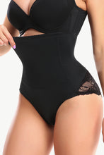 Load image into Gallery viewer, Full Size Spliced Lace Pull-On Shaping Shorts
