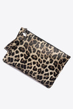 Load image into Gallery viewer, Leopard PU Leather Clutch
